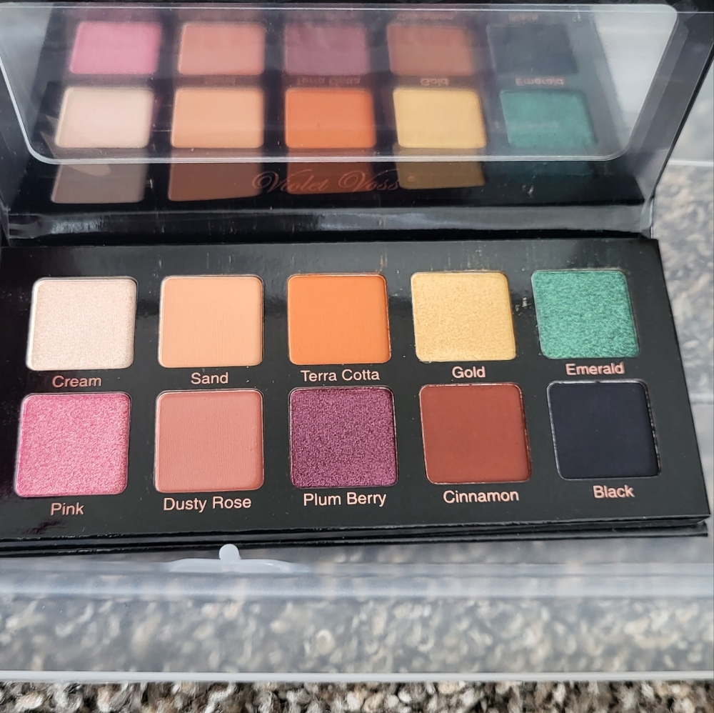 Eye Shadow Pallette